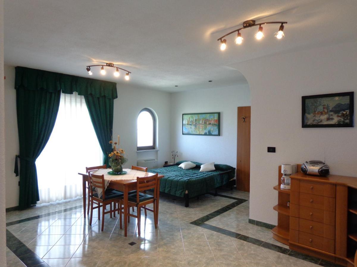 Apartmens Alenka Ровінь Номер фото